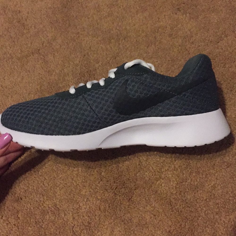 NEW Nike Shoes!